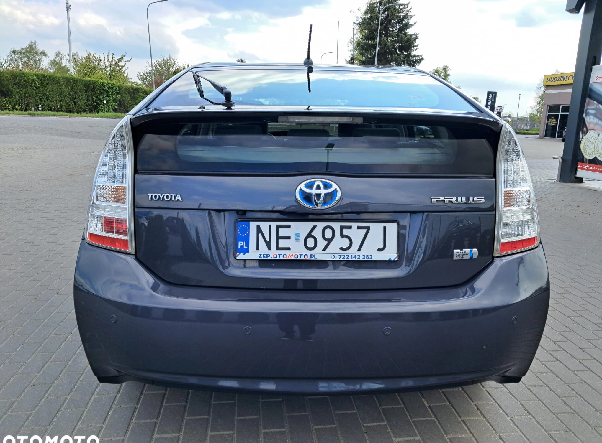 Toyota Prius cena 35000 przebieg: 383400, rok produkcji 2010 z Kostrzyn nad Odrą małe 301